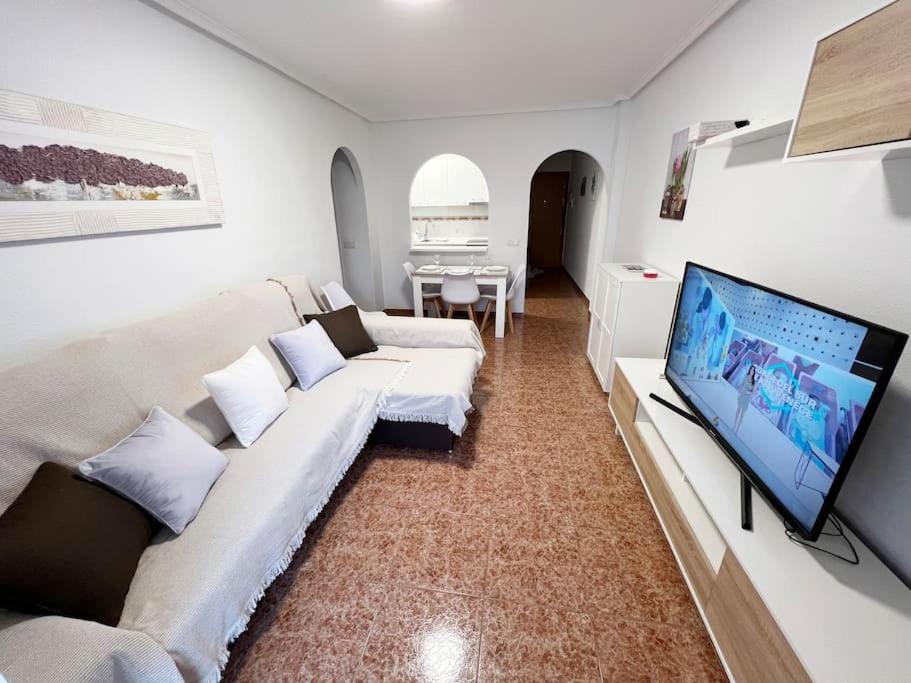 Nice And Central Apartment Torrevieja Zewnętrze zdjęcie
