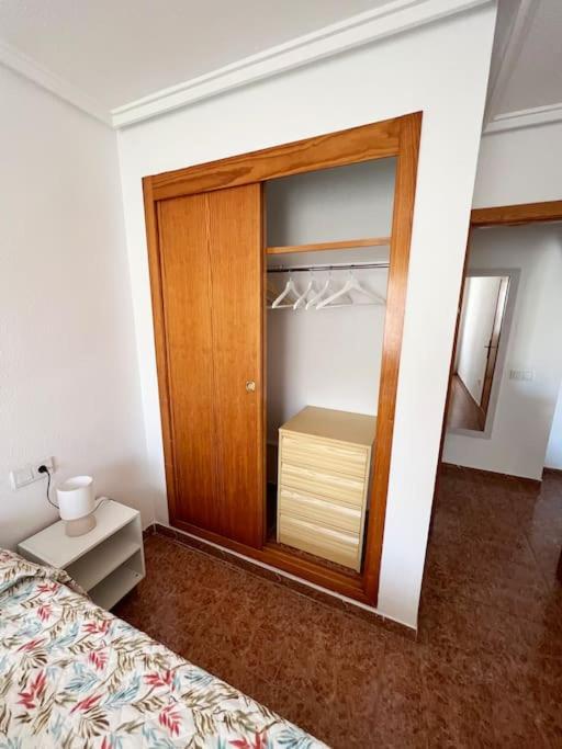 Nice And Central Apartment Torrevieja Zewnętrze zdjęcie