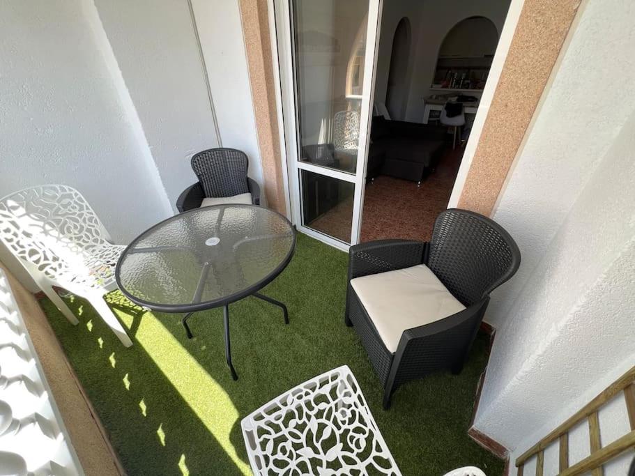 Nice And Central Apartment Torrevieja Zewnętrze zdjęcie