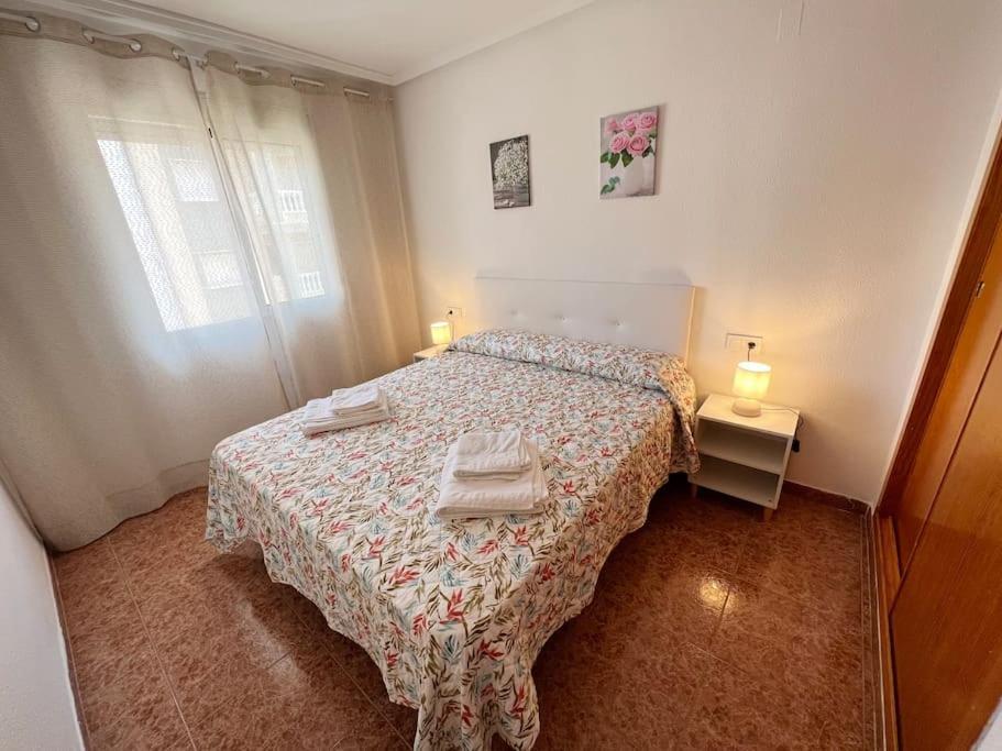 Nice And Central Apartment Torrevieja Zewnętrze zdjęcie