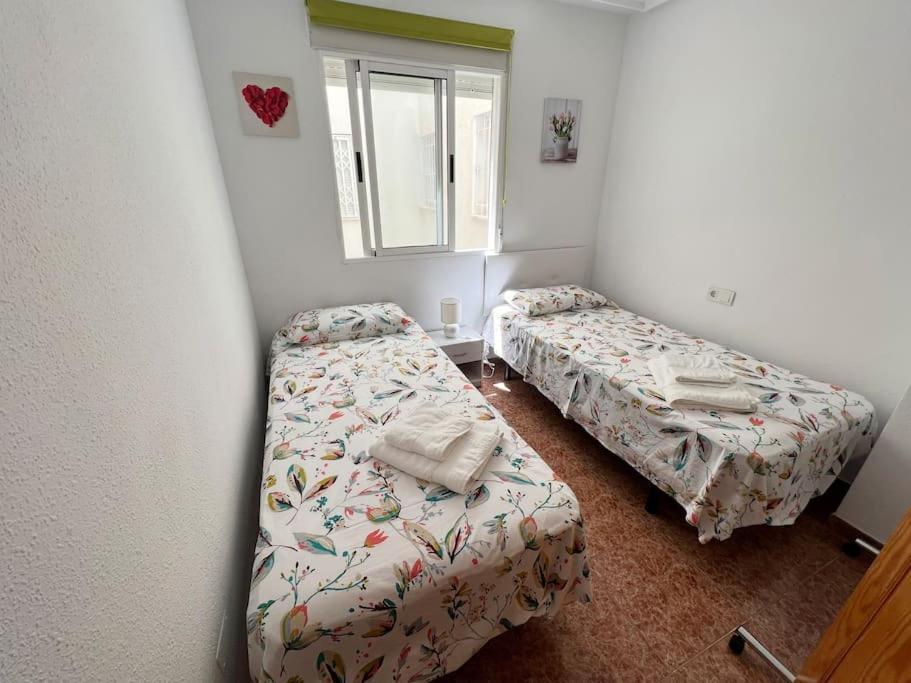Nice And Central Apartment Torrevieja Zewnętrze zdjęcie